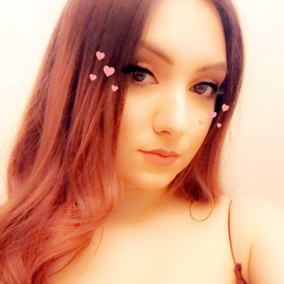 Profile Picture of Marlene Cavazos (@marlenecava) on Poshmark