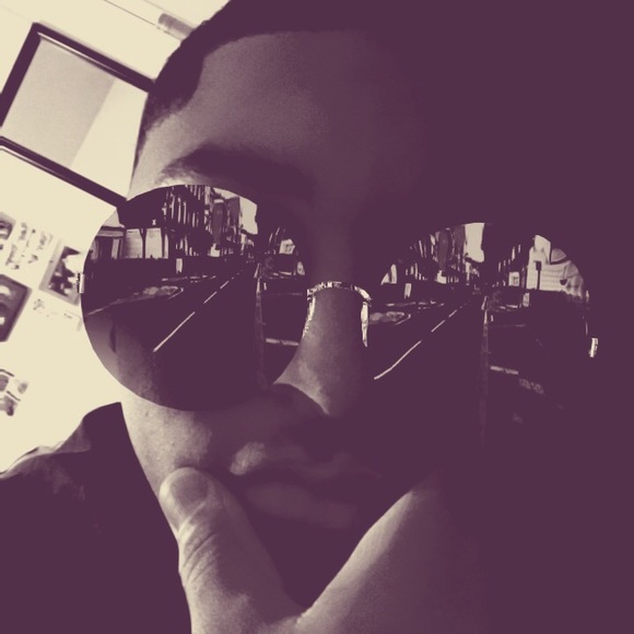 Profile Picture of Anton Duboise (@aedub94) on Poshmark