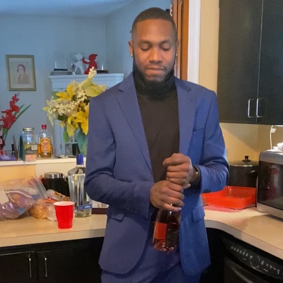Profile Picture of Kenneth Hobbs hendrix (@kennethhobbs331) on Poshmark