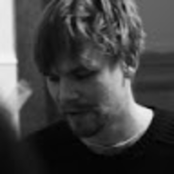 Profile Picture of Drew Reynolds (@drewreynoldsart) on Poshmark