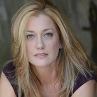 Profile Picture of Lisa Winters (@lisawinterscox) on Twitter
