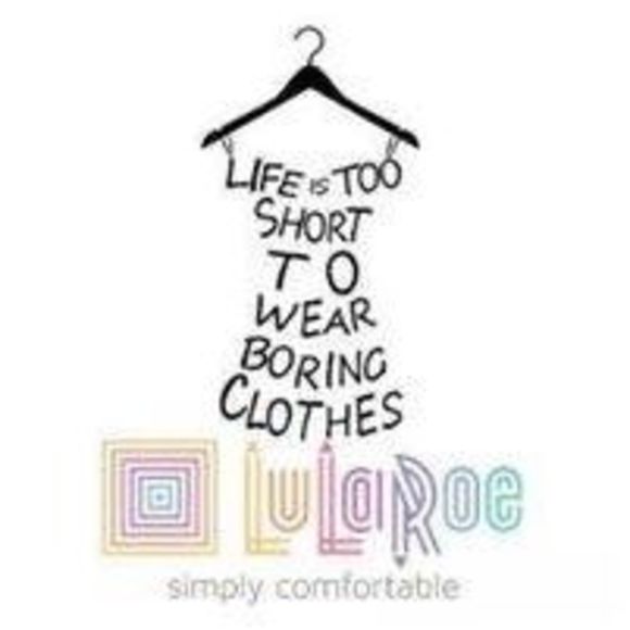 Profile Picture of Lularoe E norris (@lularoee) on Poshmark