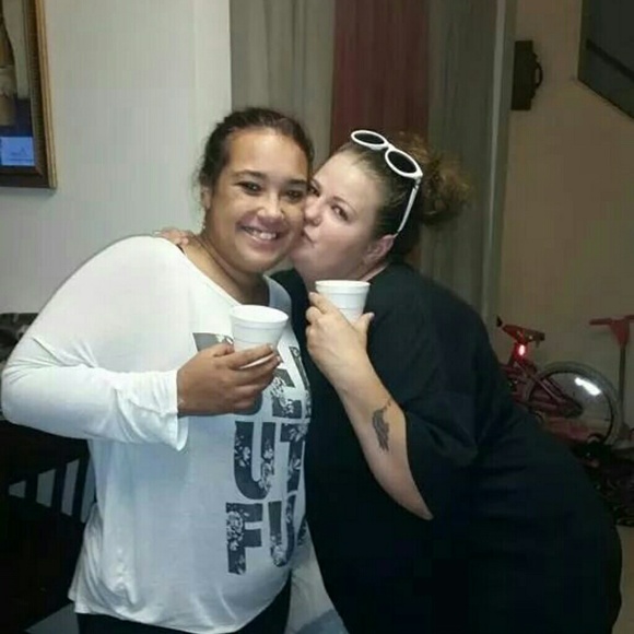 Profile Picture of Darian Lipscomb (@dariantaylor12) on Poshmark