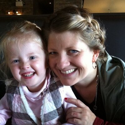 Profile Picture of Lindsay Herbert (@lindsay_herbert) on Twitter