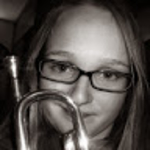 Profile Picture of April Hansen (@aprils65roses) on Poshmark