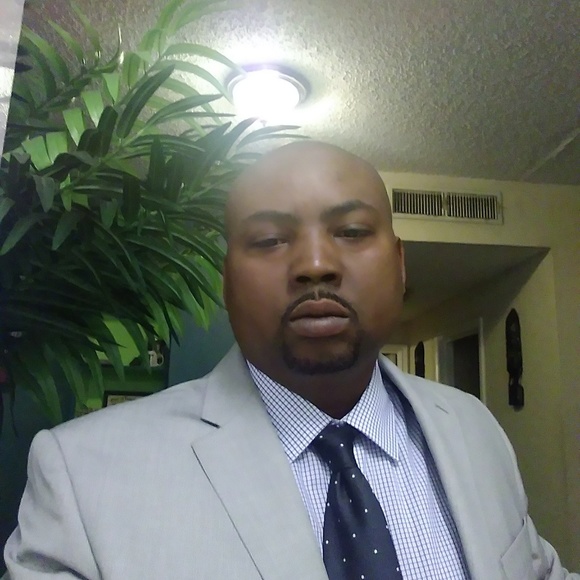 Profile Picture of Terrence Byous (@teebyous) on Poshmark