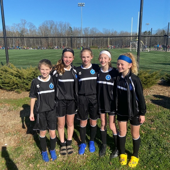 Profile Picture of Ally Underkoffler (@under14) on Poshmark