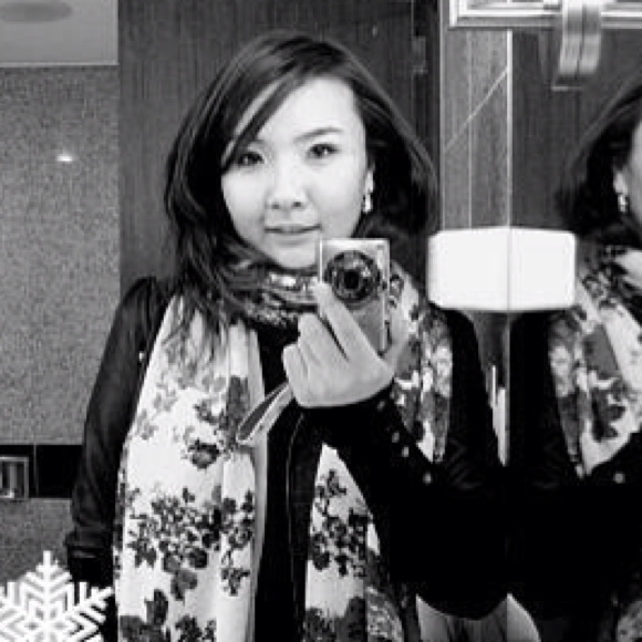 Misun Ooi - Poshmark Profile Picture of Misun Ooi (@lyumisun) on Poshmark