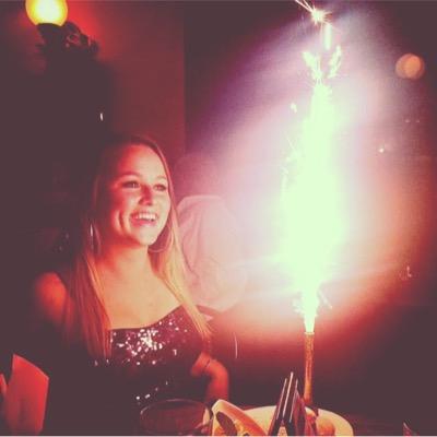 Profile Picture of Stephanie Ball (@DestinyDimples) on Twitter