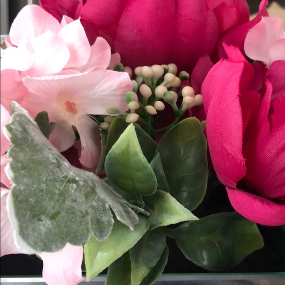 Elizabeth Davero - Poshmark Profile Picture of Elizabeth Davero (@lizzy18763) on Poshmark