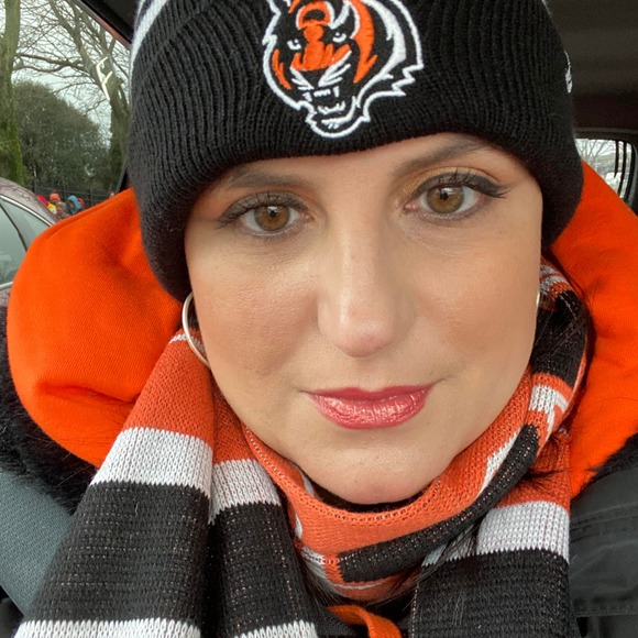 Profile Picture of Jaclyn Giovis wolff (@jaclyngiovis) on Poshmark