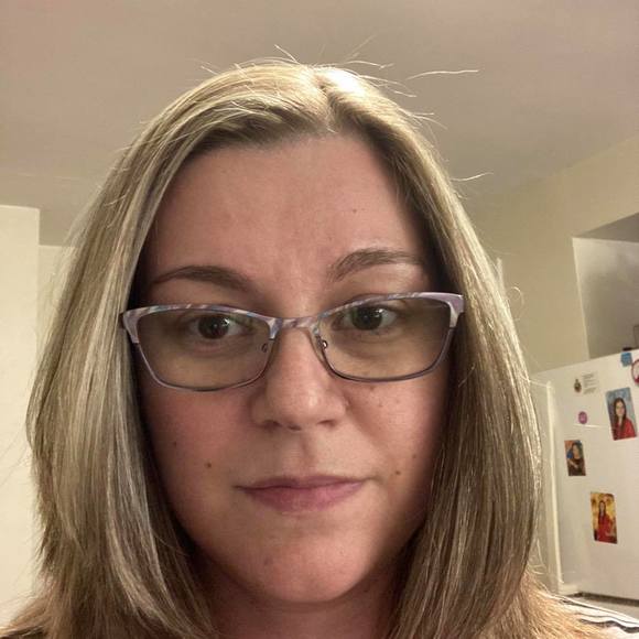 Profile Picture of Valerie Valerie (@val_jade69) on Poshmark