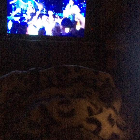 Profile Picture of Daniel Meza (@dmezza) on Poshmark