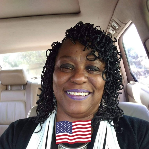 Profile Picture of Cynthia Britt weaver (@cynthiabritt461) on Poshmark