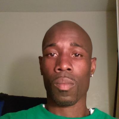 Profile Picture of Eddie Curry (@eddiecurry74) on Twitter