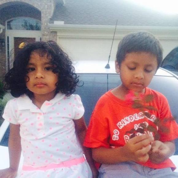 Profile Picture of Mony Hossain (@tokai299) on Poshmark