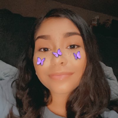 Profile Picture of Emely Escobar (@Emelyescobar15) on Twitter