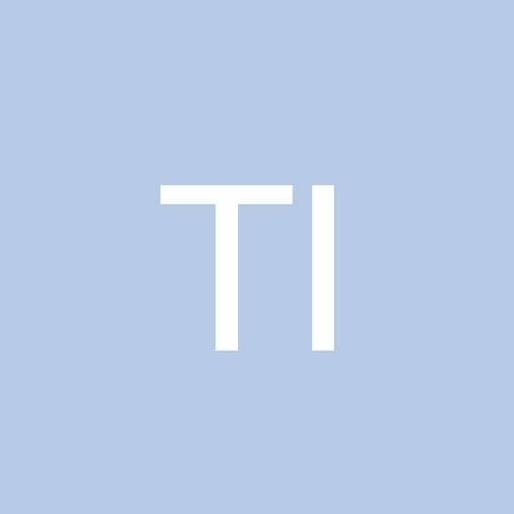 Profile Picture of Tauhida Islam (@tauhidaislam91) on Poshmark