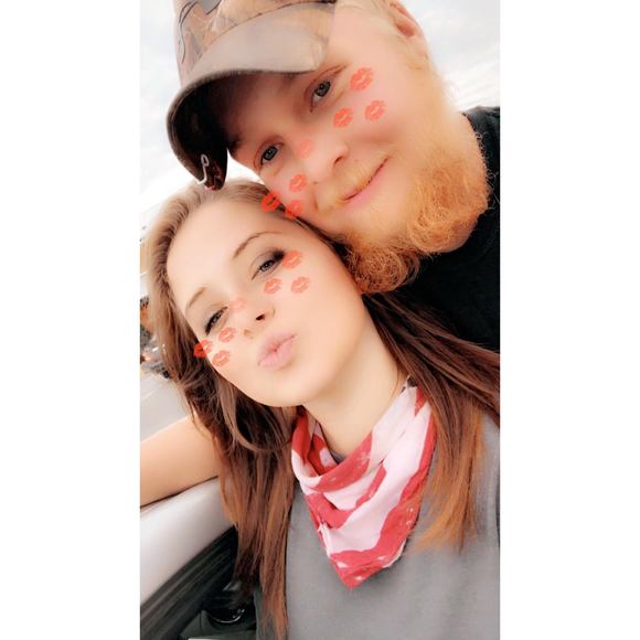 Profile Picture of Alyssa Santangelo (@allyjenn22) on Poshmark