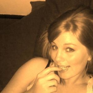 Profile Picture of Alyssa Nicholas (@killereyes17) on Myspace