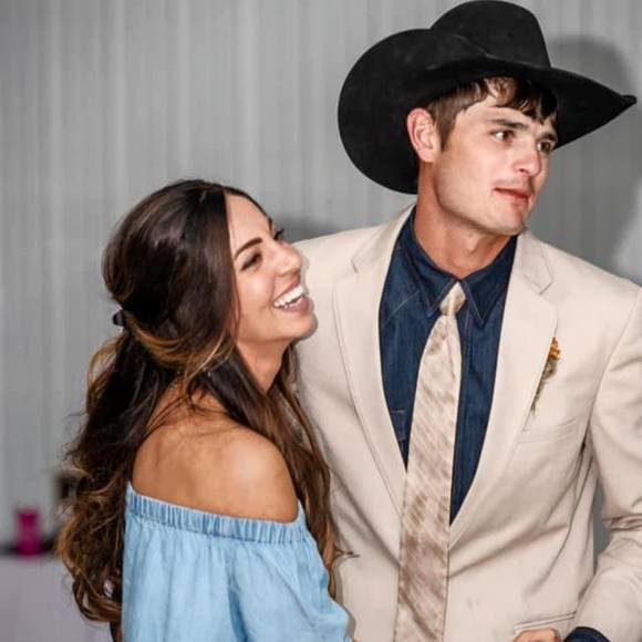 Profile Picture of Chelsea Harstad (@chelsea_harstad) on Poshmark