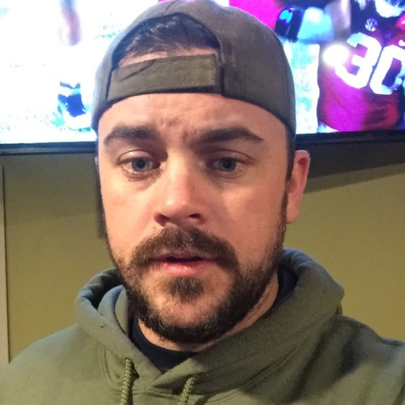 Profile Picture of Kevin Dixon (@kdixon1371) on Poshmark