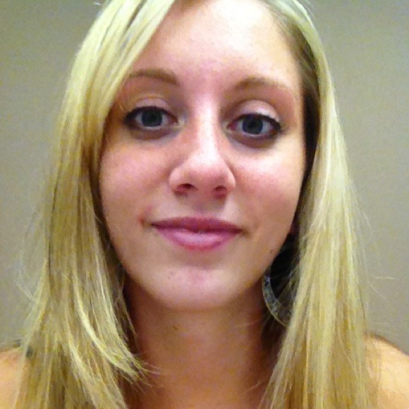 Profile Picture of Jessica Tuttle (@jptutt) on Poshmark