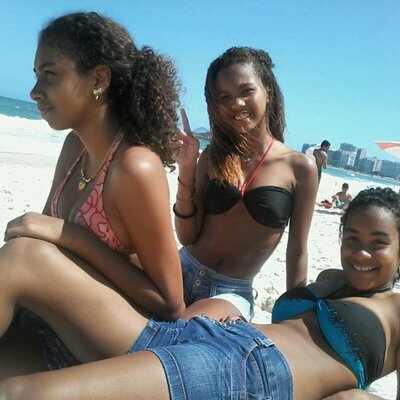 Profile Picture of Anne Caroline Bastos (@annecarol1556) on Twitter