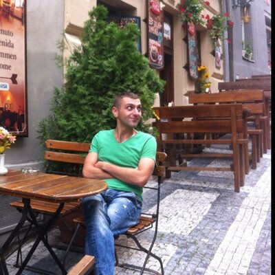Profile Picture of Ivan Melnik (@ivanmelnik1988) on Twitter
