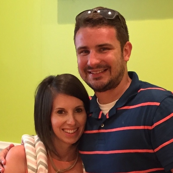 Molly Swander - Poshmark Profile Picture of Molly Swander (@mollyswander) on Poshmark