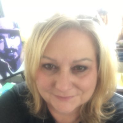 Profile Picture of Mummakelly (@elainekelly) on Twitter