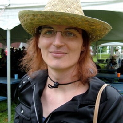 Profile Picture of Julia Perreault (@Juliaperfr) on Twitter