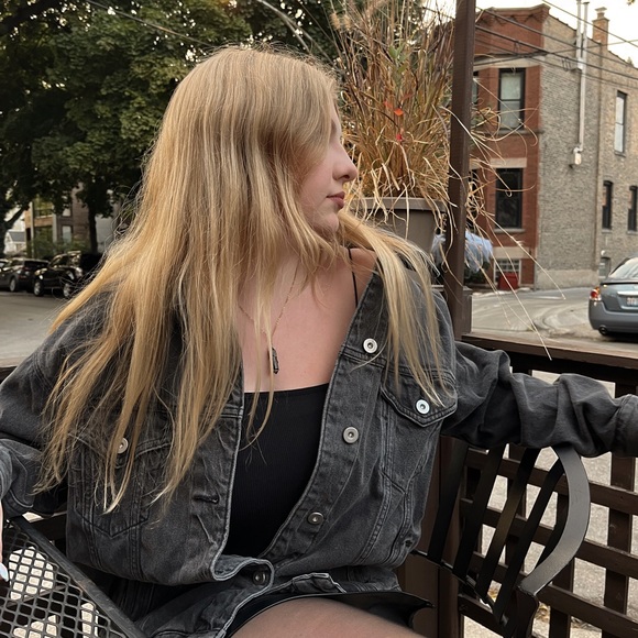 Profile Picture of Addison Stopher (@abstopher04) on Poshmark