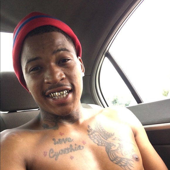 Profile Picture of Mark Steele (@hjohntaya) on Poshmark