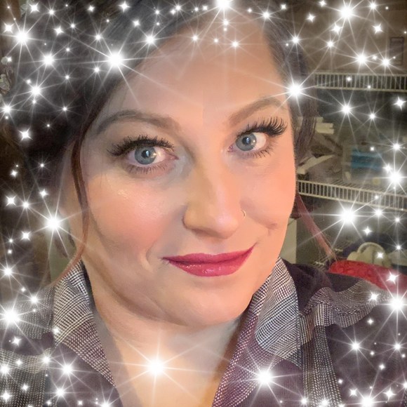 Profile Picture of Mandy Hudson (@racing_angel17) on Poshmark