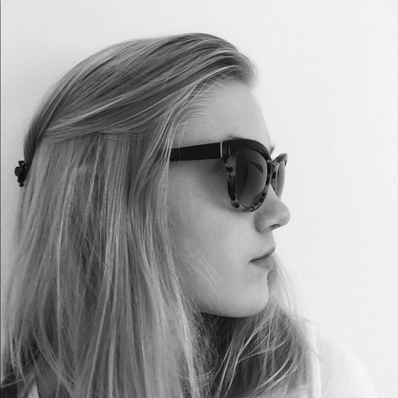 Profile Picture of Amanda Ray (@amandaray1234) on Poshmark