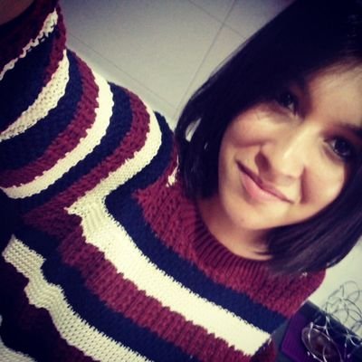 Profile Picture of Celia Tovar (@CeliaT92) on Twitter