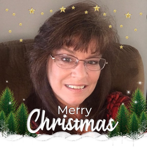 Profile Picture of Paula Spivey (@pgsmith012) on Poshmark