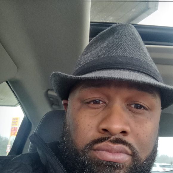 Profile Picture of Roy Daniels (@txroyking) on Poshmark