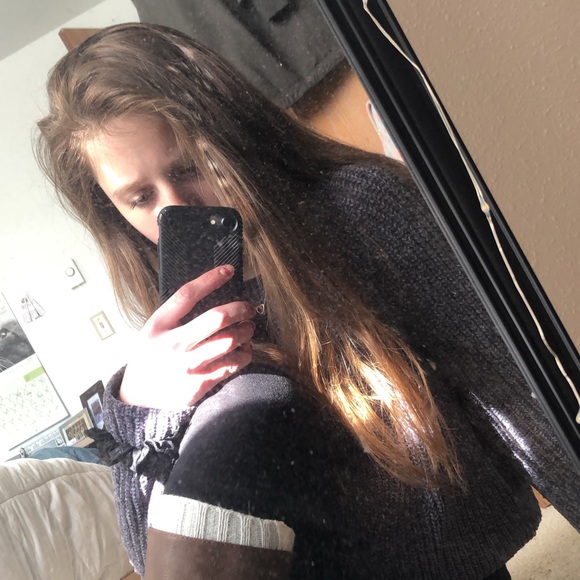 Profile Picture of Carson Hannes (@carsonhannes) on Poshmark