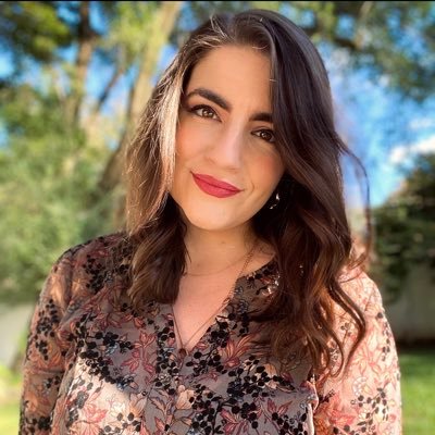 Profile Picture of Lauren Pokedoff (@LaurenPokedoff) on Twitter