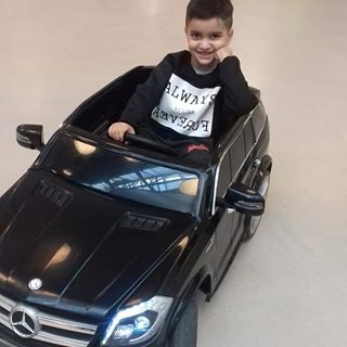 Profile Picture of Dennis Cimpeanu (@dennis.cimpeanu.1) on Facebook