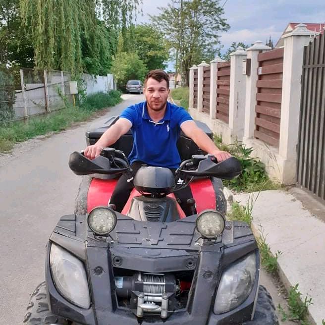 Profile Picture of Leonard Calin (@leonardcalin4) on Tiktok