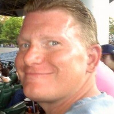Profile Picture of Chris Wroblewski (@intherose5592) on Twitter
