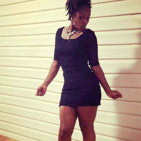Profile Picture of Tatamikia Holcombe (@tatamikia) on Poshmark