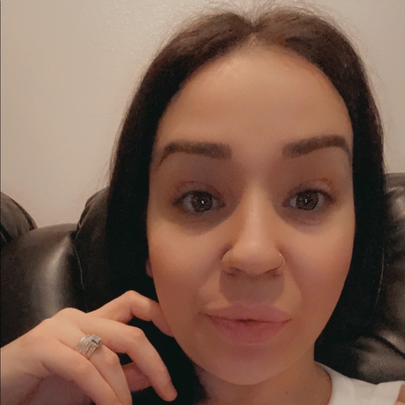 Profile Picture of Bianca Romero quinones (@biancaromero597) on Poshmark