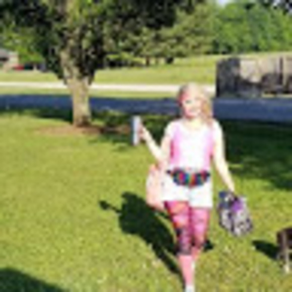 Kari Cagle - Poshmark Profile Picture of Kari Cagle (@kari2donette) on Poshmark