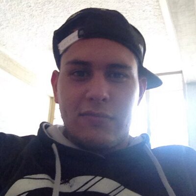 Profile Picture of SHORT (@DanielSeguraG) on Twitter