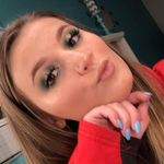 Profile Picture of zoe strepek (@zoestrepmakeup) on Instagram