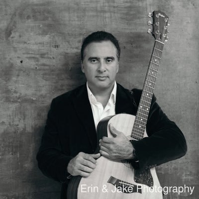 Profile Picture of Bill Higgins (@HigginzuelaBill) on Twitter